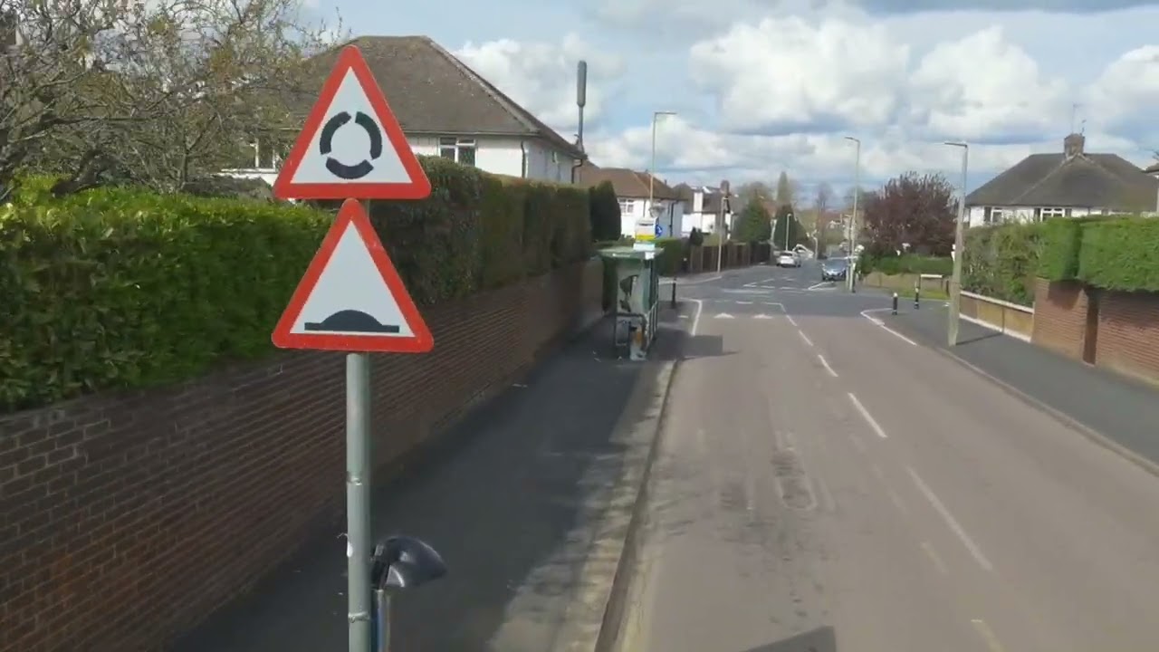 Hertfordshire Buses Route 320 (Sapphire): Rickmansworth to Watford High Street