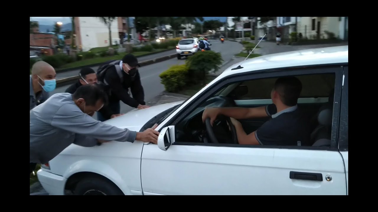 🤦Se varó el Mazda 323 🚘 mazda 323 no enciende 😭😭