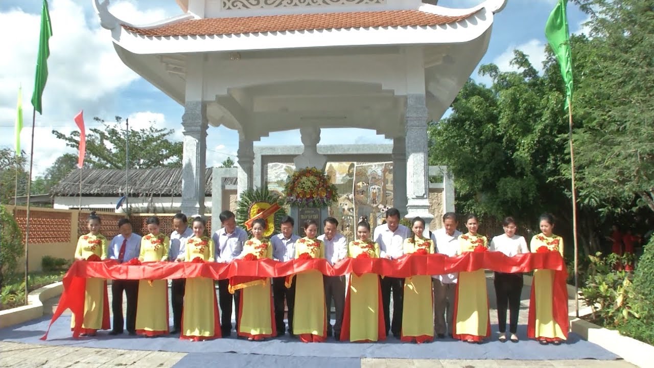 Kh&aacute;nh th&agrave;nh c&ocirc;ng tr&igrave;nh tưởng niệm đồng ch&iacute; Trần Văn Thời
