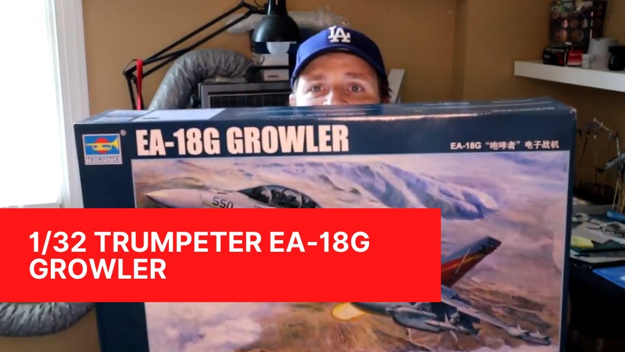 Trumpeter 1/32 EA-18G Growler 03206: A look inside the box