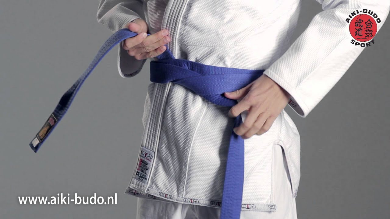 Hoe knoop ik mijn judoband?