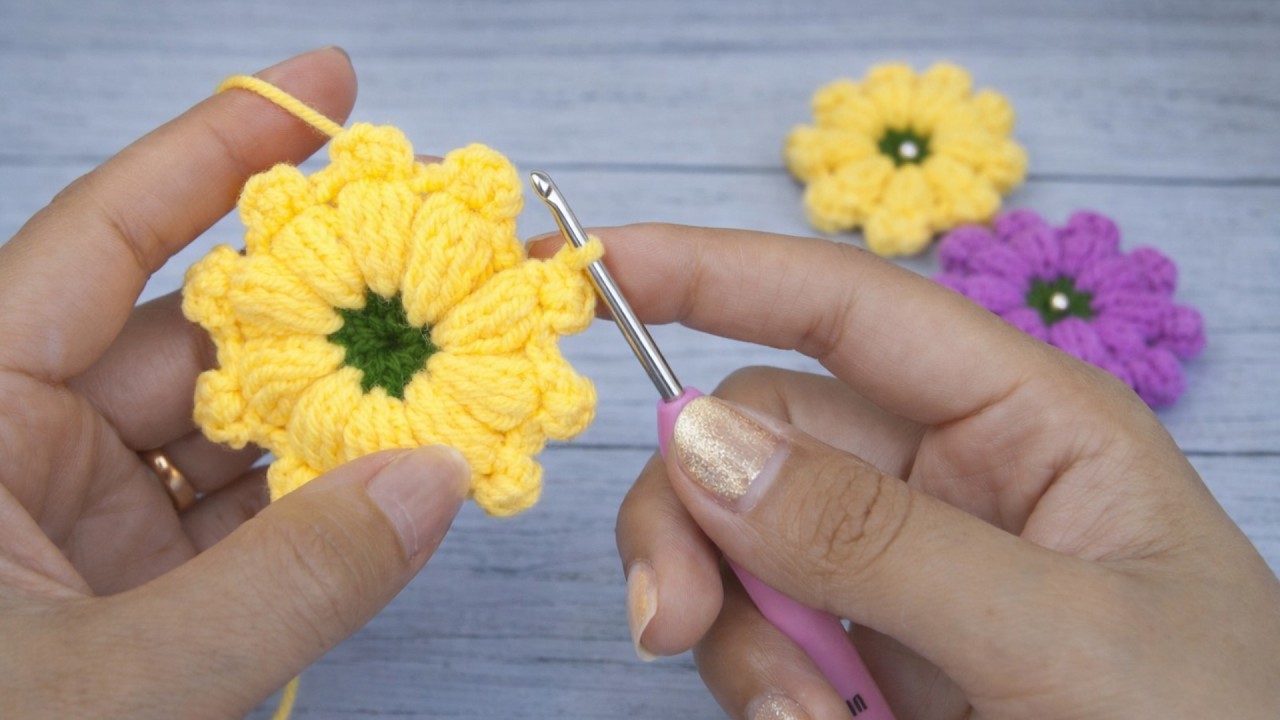 How to Crochet a Flower for Beginners | Easy Step by Step Flower for Your Handbag