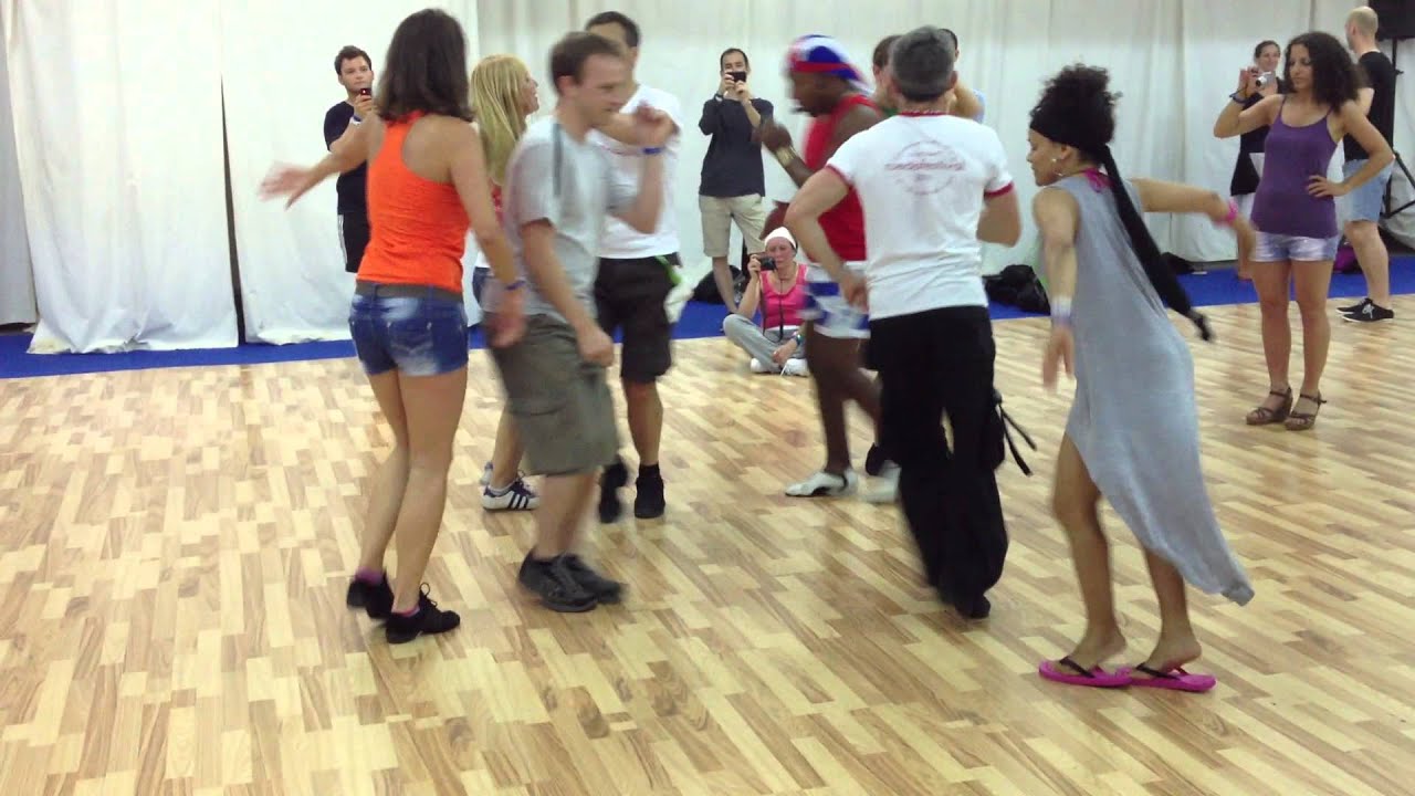 Rueda Cha-Cha-Cha