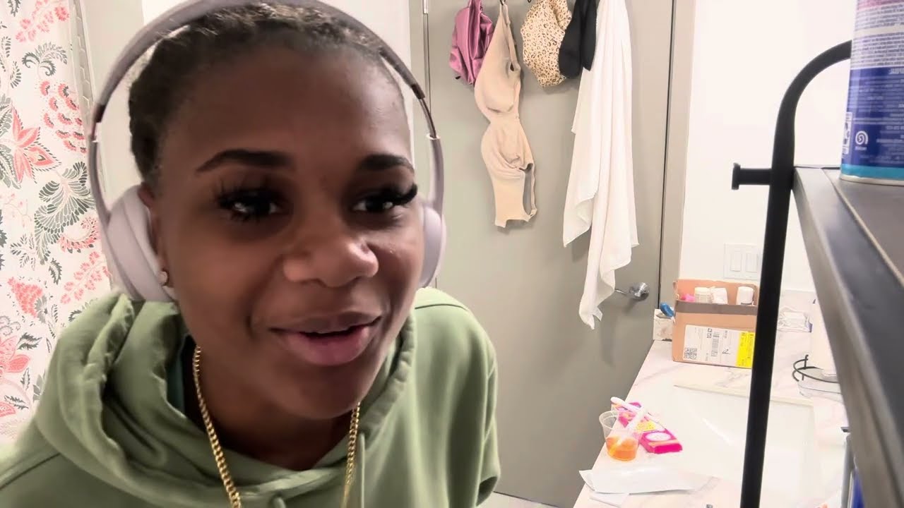 TELLING MY GRANDMA (AND MOM) IM PREGNANT🤰 ( MUST WATCH 😭)
