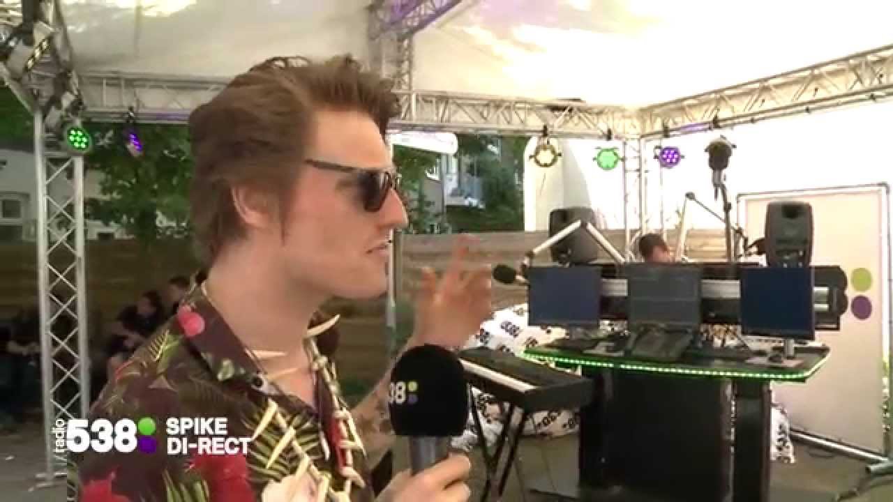 De Frank en Vrijdag Show bij Spike van DI-RECT