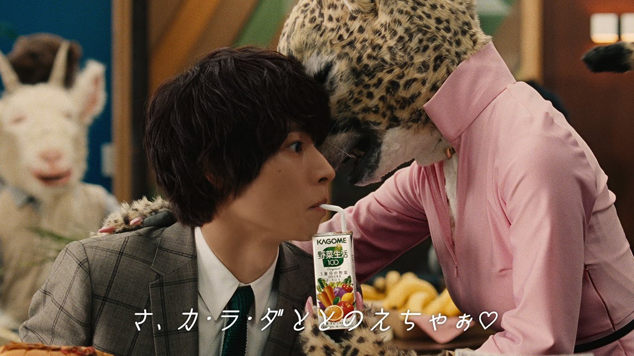 山崎賢人、“肉食系”先輩女子から熱烈アプローチ？　“新入社員”インタビュー映像も　「野菜生活100」新TVCM「株式会社ベジタブル商事 新生活編」
