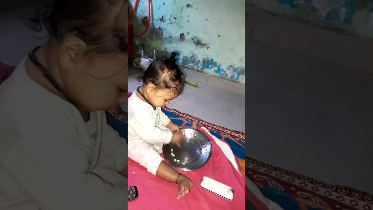 Phone mil Jaye to or kiya chiye chote ho ya bade sabko phone chiye #shortvideo #babyvideo 
