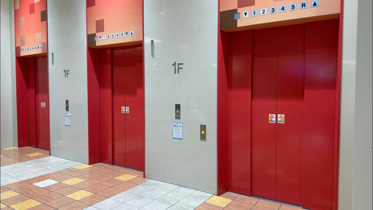 群馬県伊勢崎市　スマーク伊勢崎　みょうぎ側エレベーター