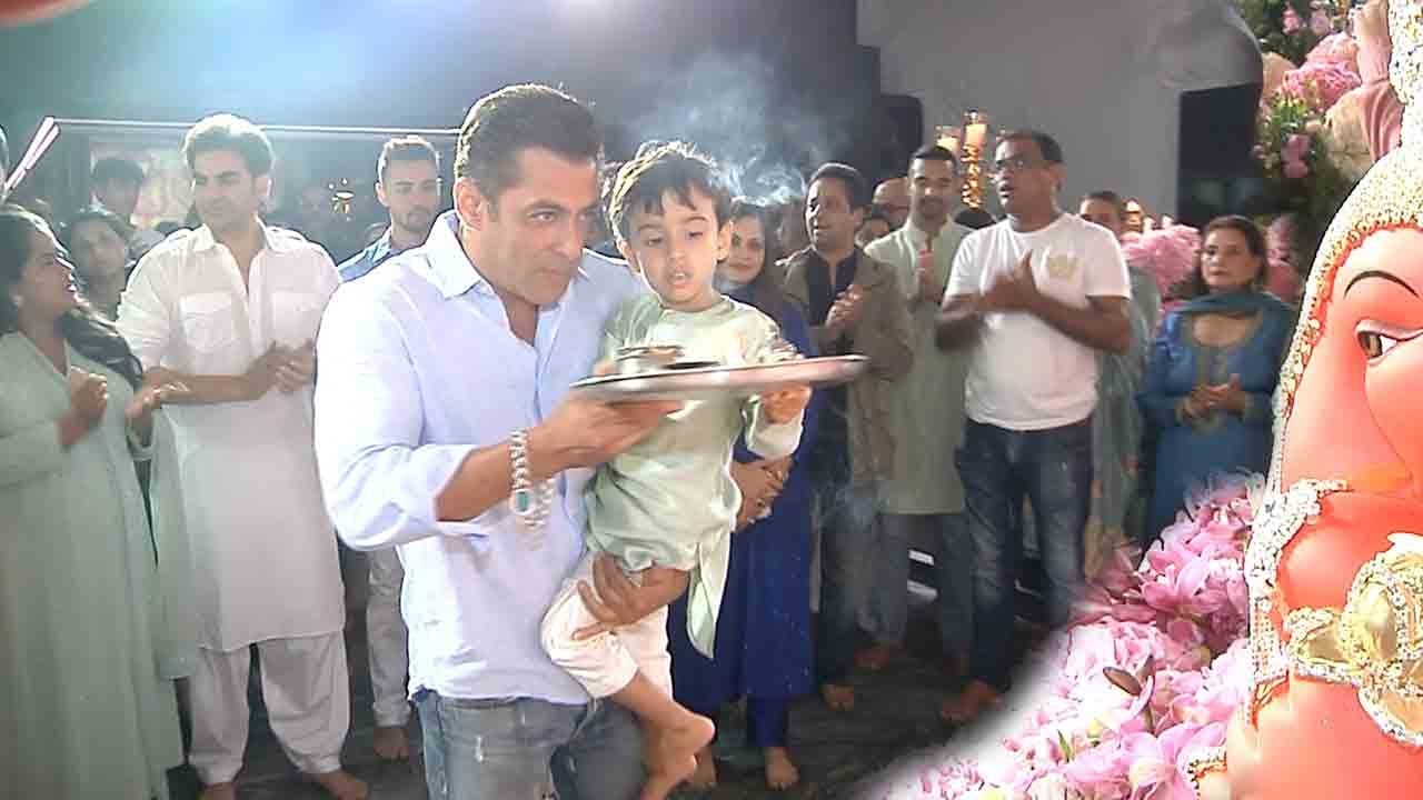 Ganesh Pooja At Salman Khan House 2k19 Complete INS!D€ Video High Definition