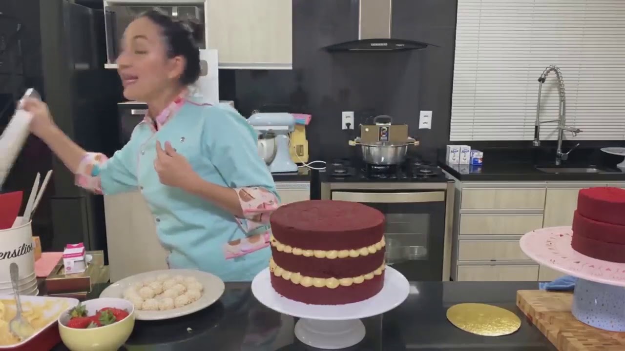 Naked Cake