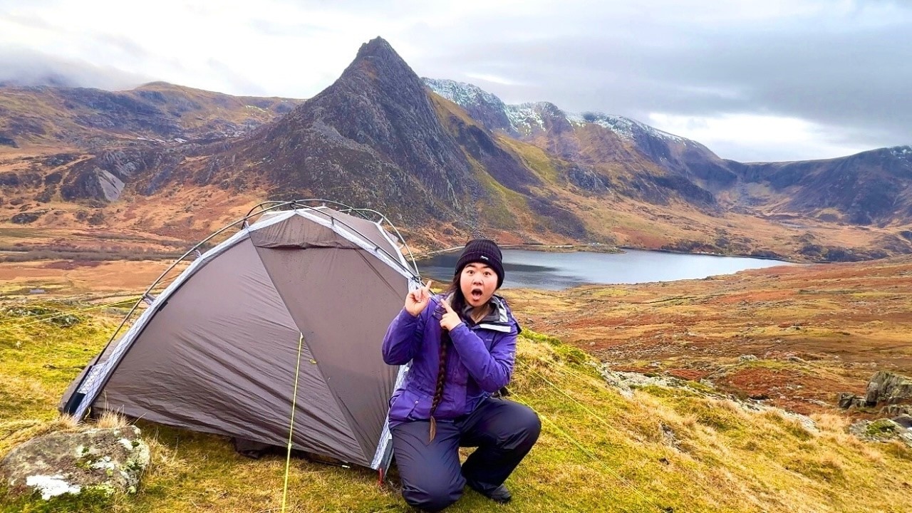 Solo Wild Camping in Snowdonia | These Views Don’t Look Real