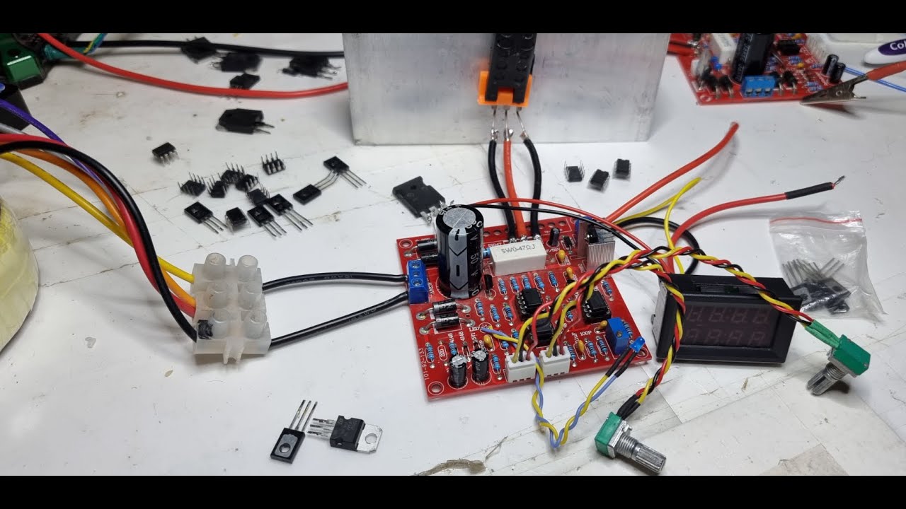 0 - 30V  2mA - 3A  RED Power Supply Board (Aliexpress)