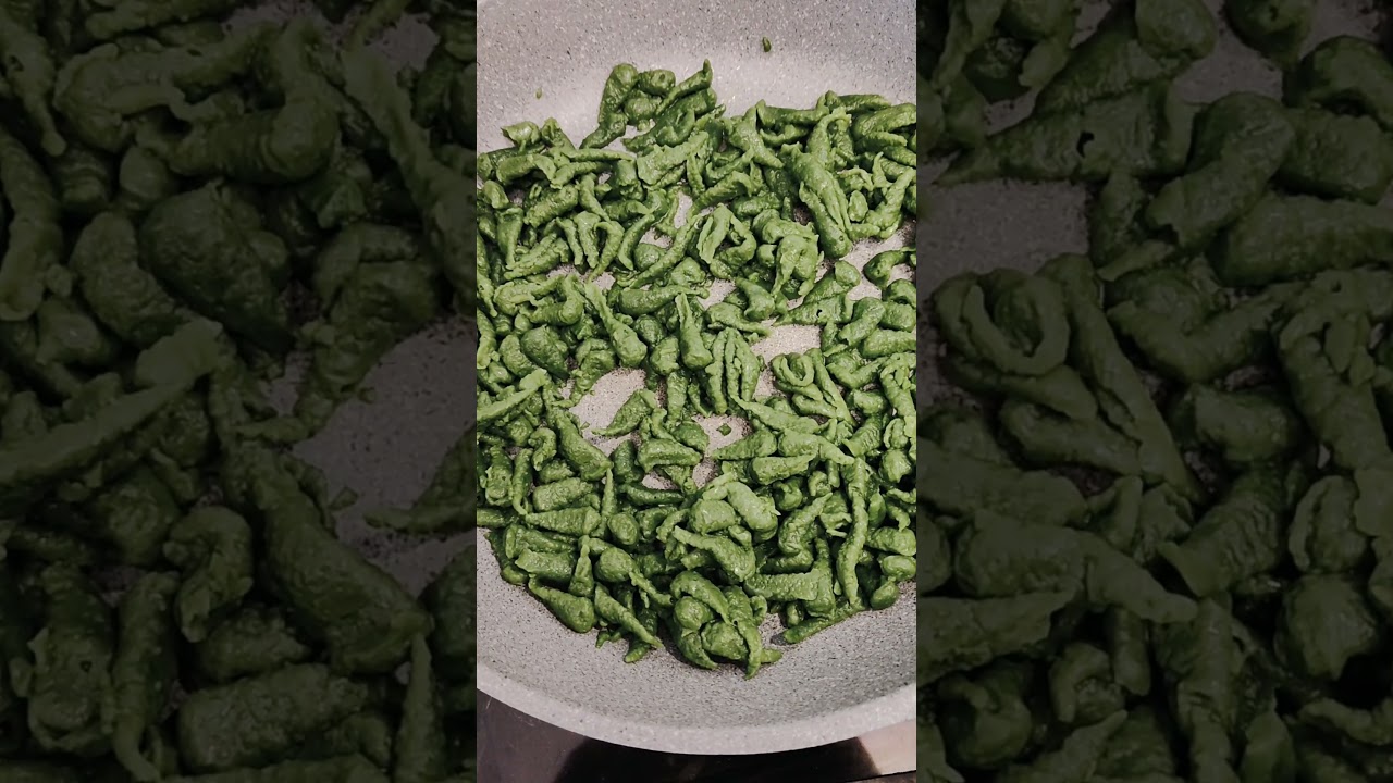 gnocchetti verdi in padella burro e formaggio 😋😋😋