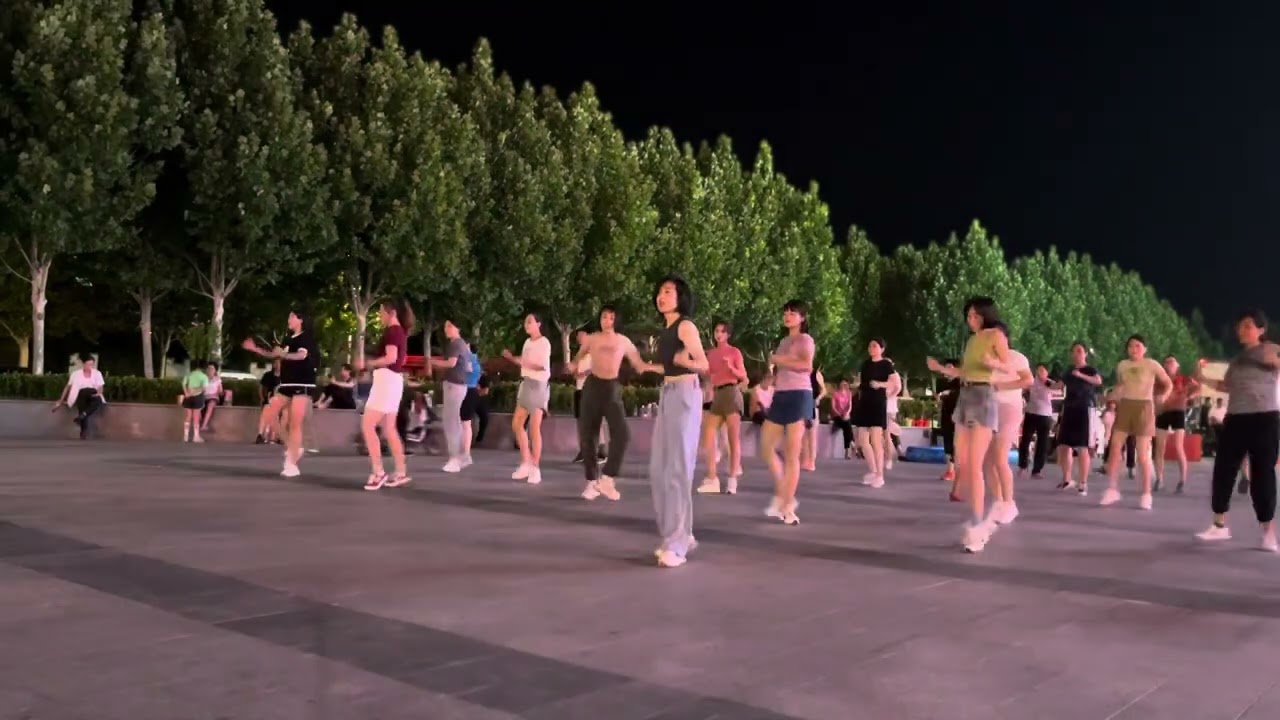 《特别的爱给特别的你》新舞试跳广场超长完整版