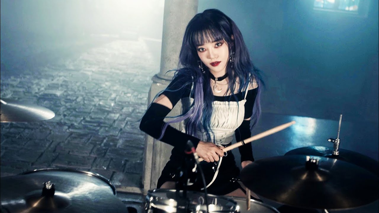 Holler by Rolling Quartz (Close up - Drums Yeong eun) 롤링쿼츠 드럼  영은 편파 영상