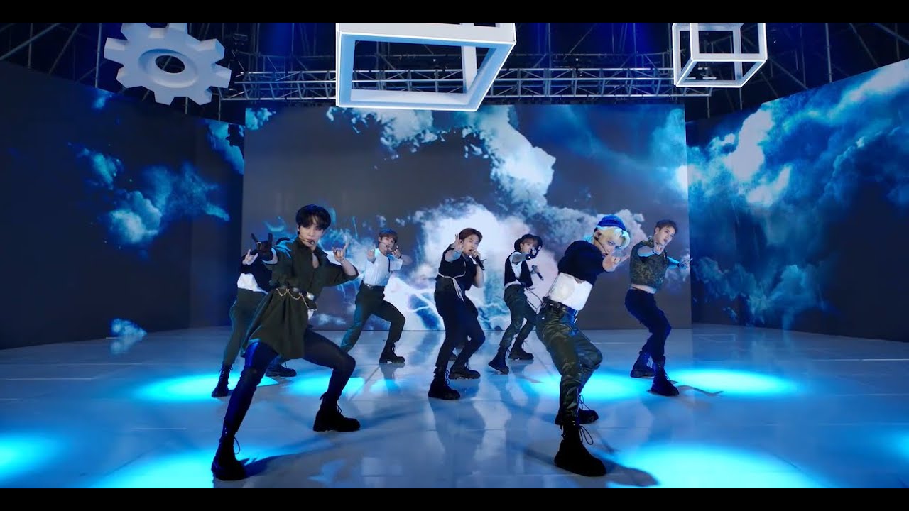 Tokopedia x Stray Kids :  Thunderous di #TokopediaWIB TV Show 25 Oktober 2021!