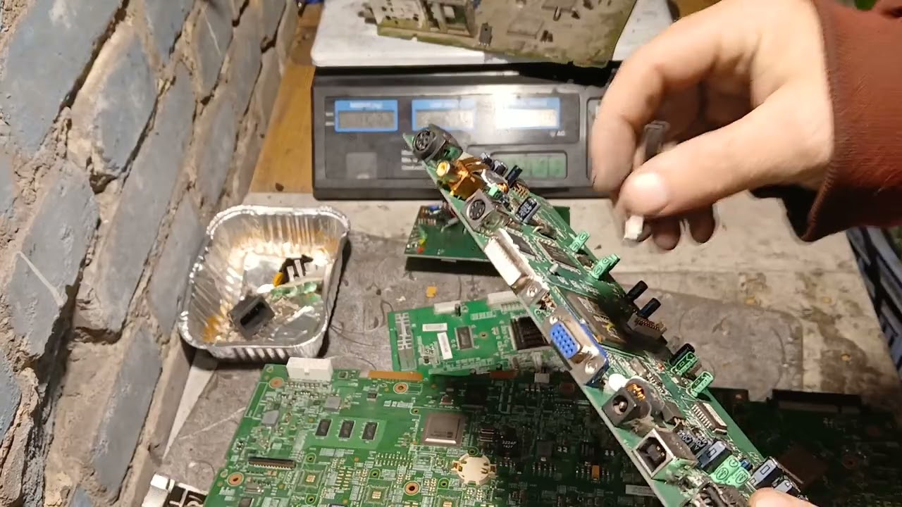Pytanie do Sprzedających na Elektropace czy te elementy podcinać  😉#electrical #dc  #money #work