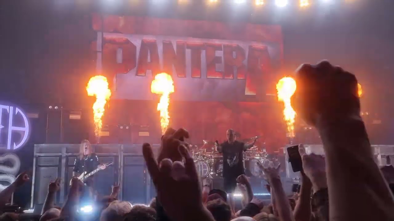 Pantera - Walk w/ Satyr & Frost From Satyricon on guest vocals // Oslo Spektrum 24.01.2025