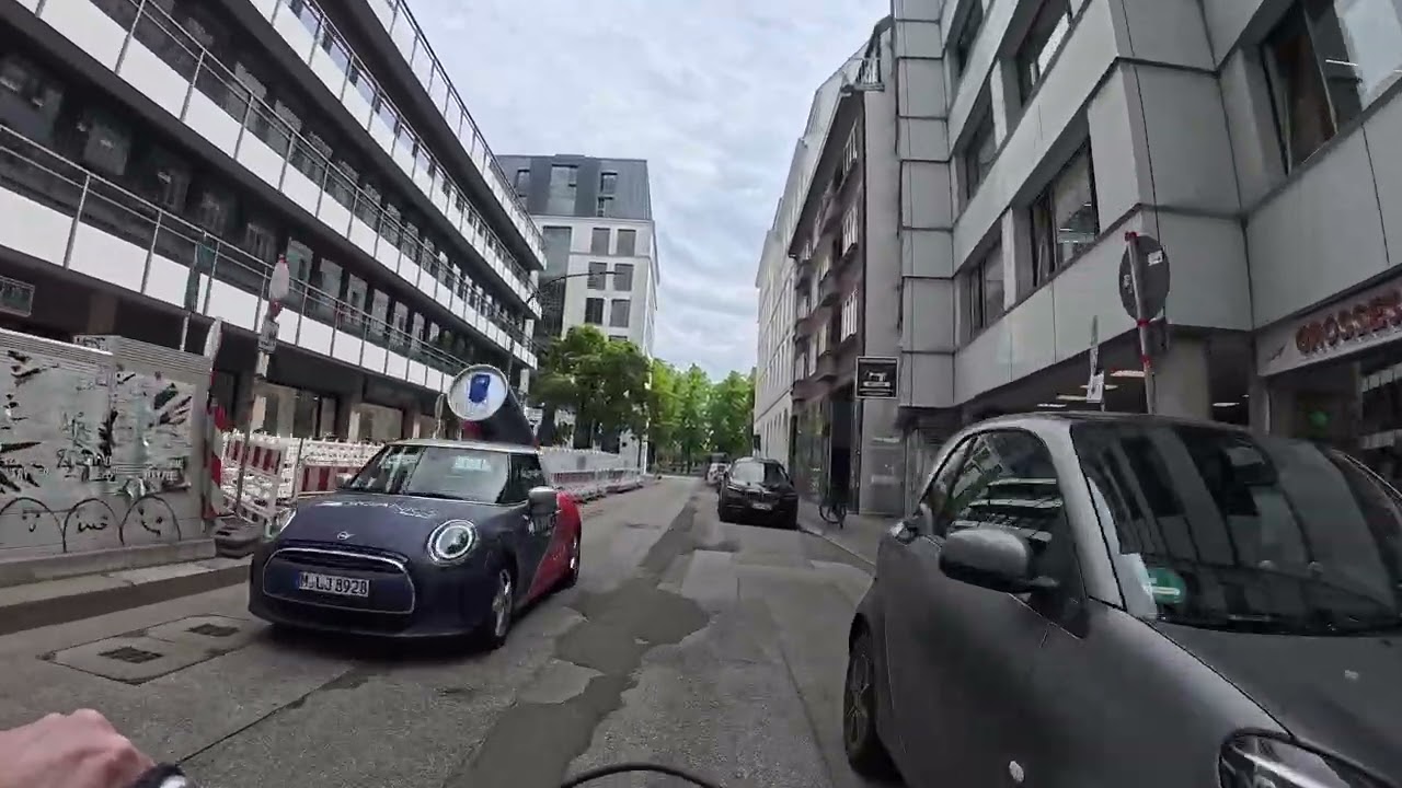 🚴‍♂️ Relaxing POV Bike Ride Around Hamburg’s Binnenalster | 4K UHD | DB Rental Bike City Tour