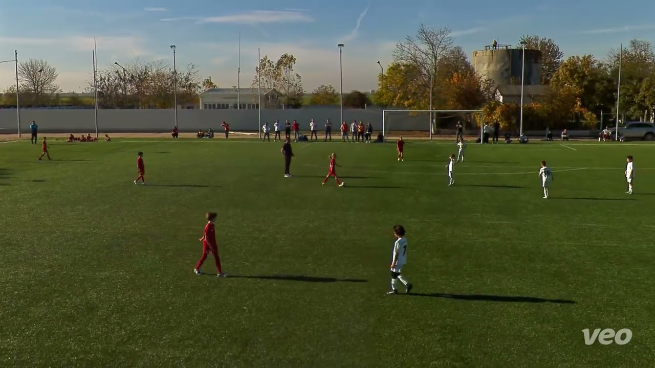 Superstar 2016 vs Academia Initial 2025 10 30