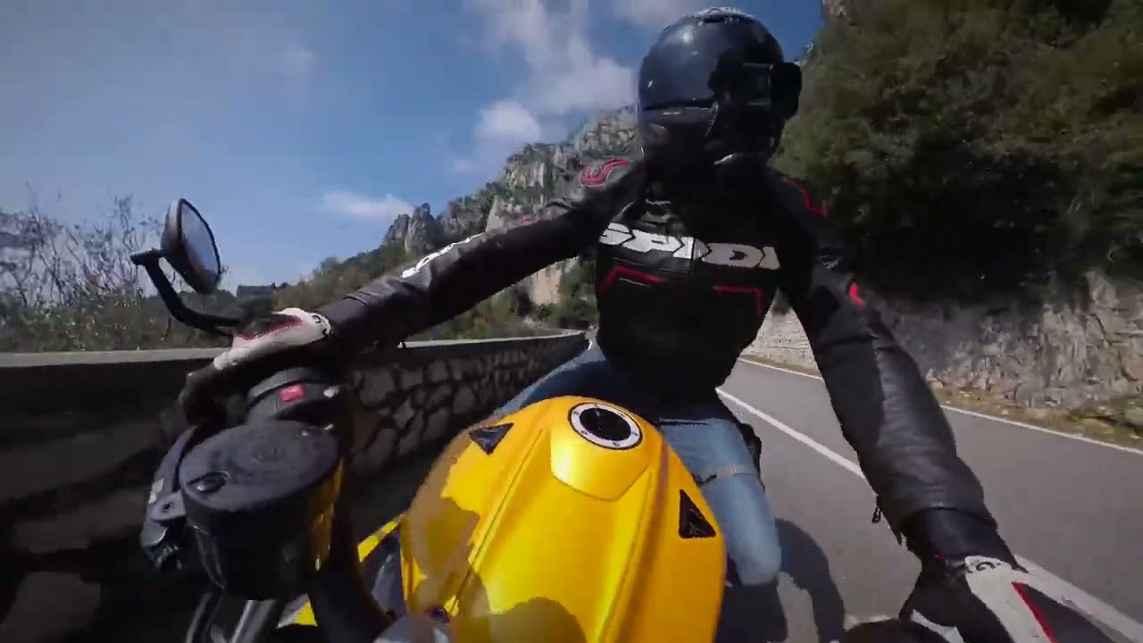 DAVR - NON E' LA MIGLIORE!  - VIDEO PROVA TEST RIDE TRIUMPH STREET TRIPLE 765 RS