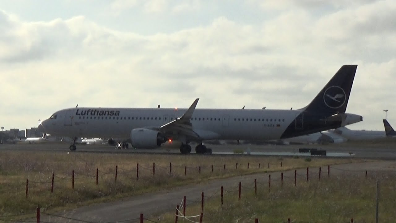 Lufthansa Airbus A321-271NX D-AIEA (cn 8761)