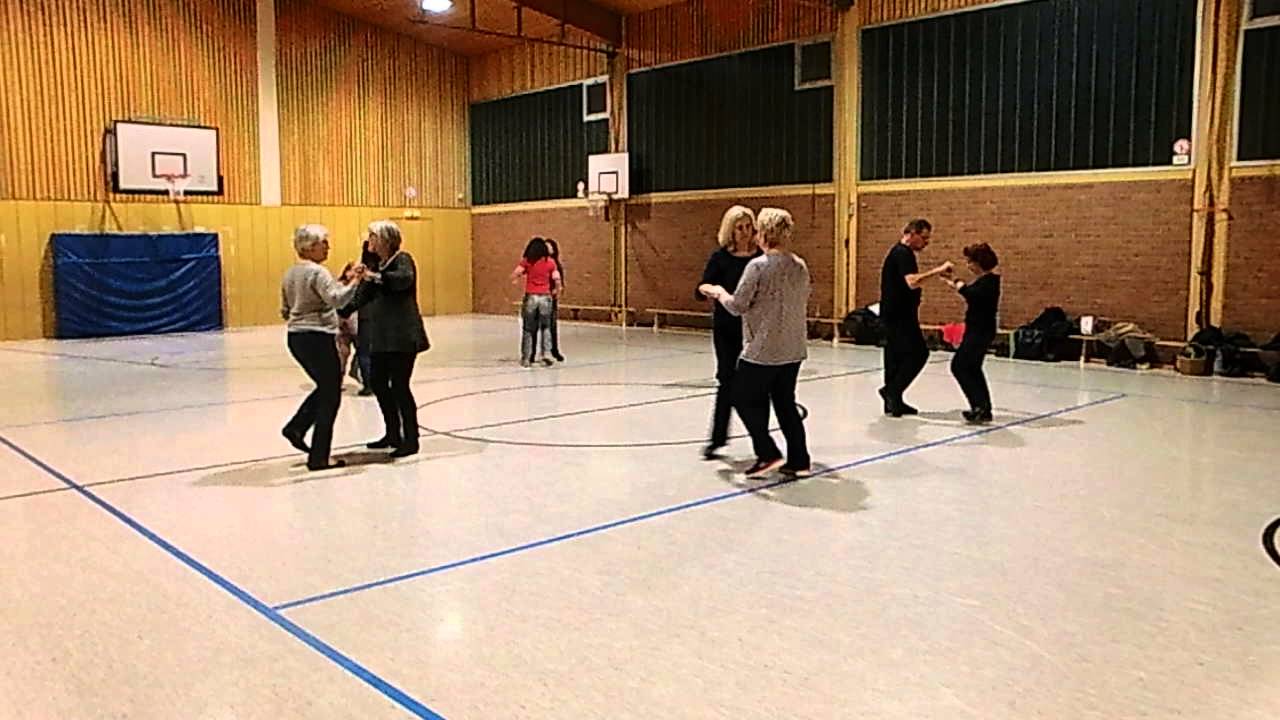 Partnerlinedance Bossa Nova im Kreis
