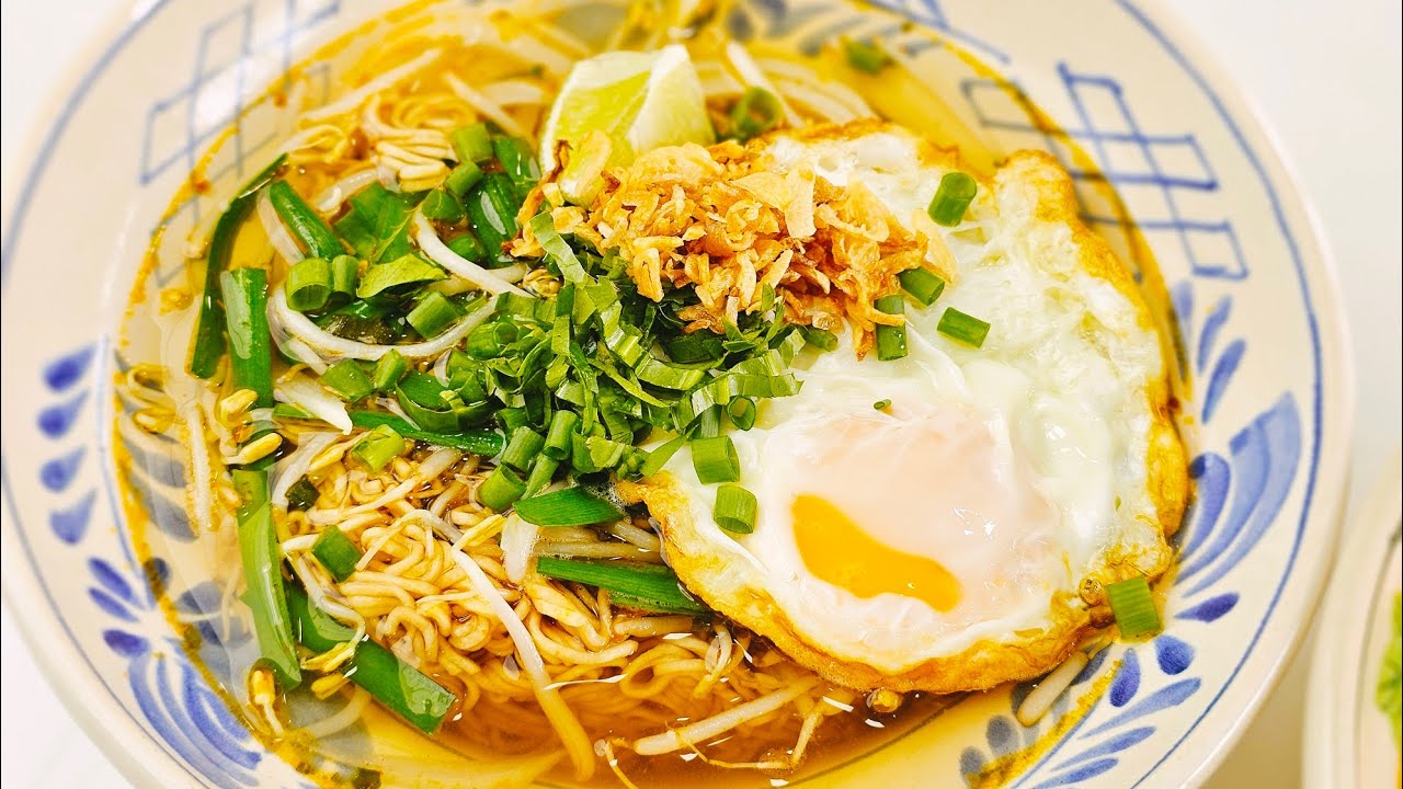 Thêm Mẹo Nhỏ Này Giúp Cho Mì Gói Trở Nên Ngon Hơn - Hoài Nam Food