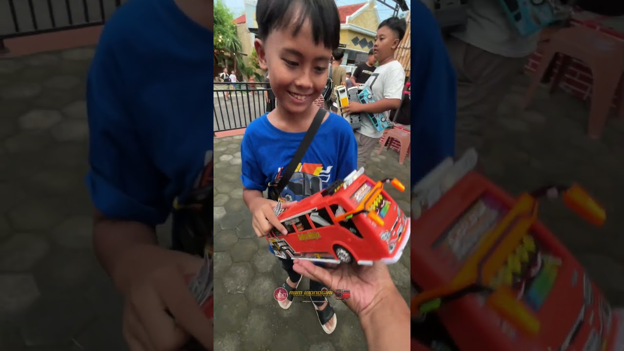 Mbois Poll Miniatur Bus ini.... #miniaturbus #miniaturbis #bismainan
