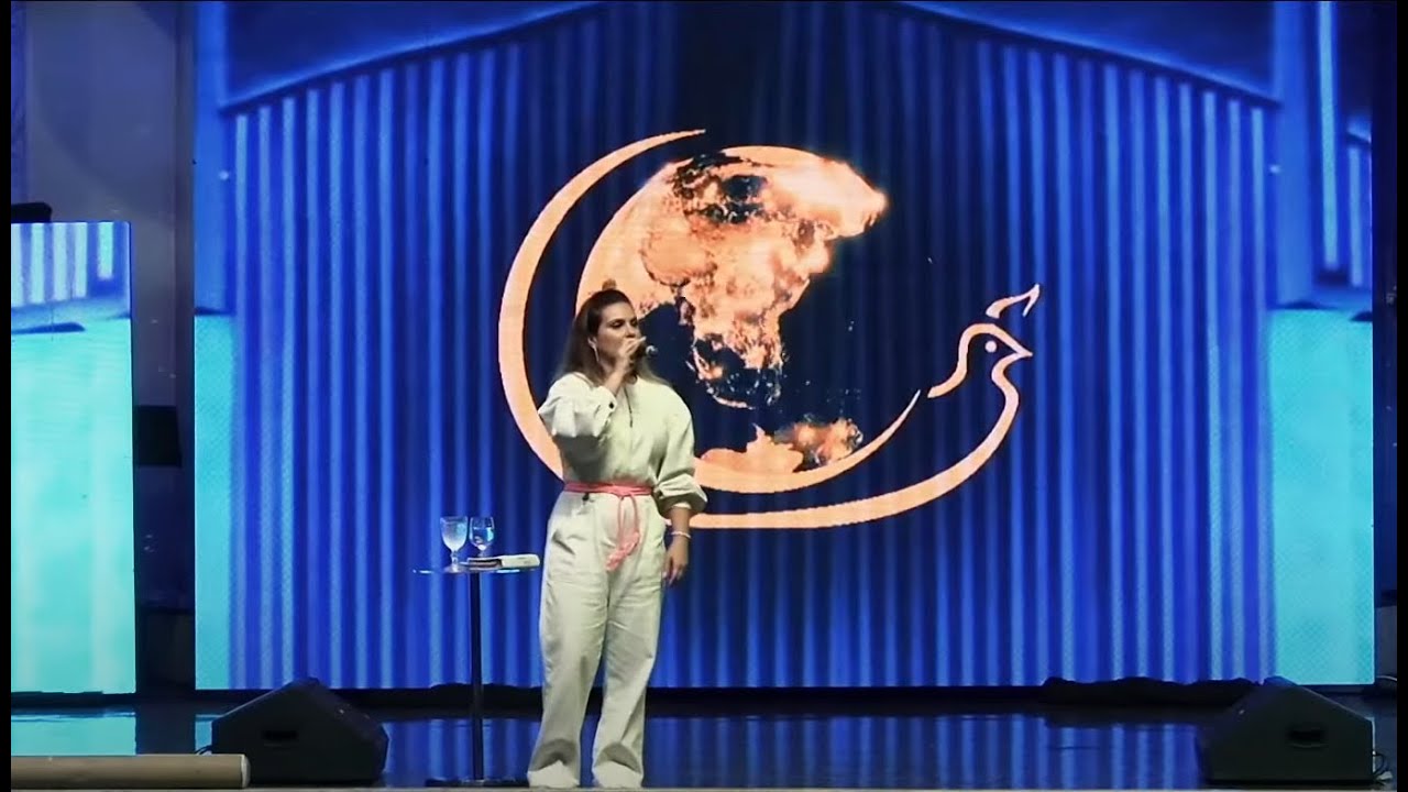 Aline Barros na Assembleia de Deus Canaã