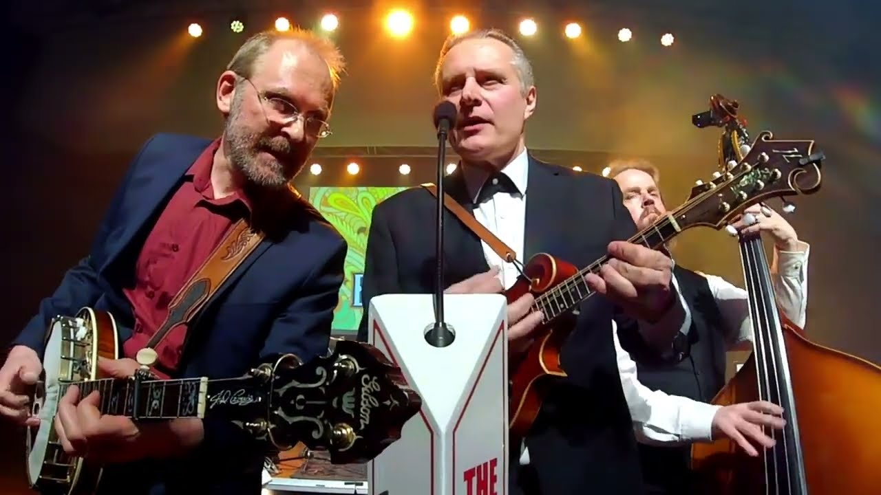 Jussi Syren and the Groundbreakers - Can't Buy Me Love - Helsinki Beatles Weekend 2022, Helsinki