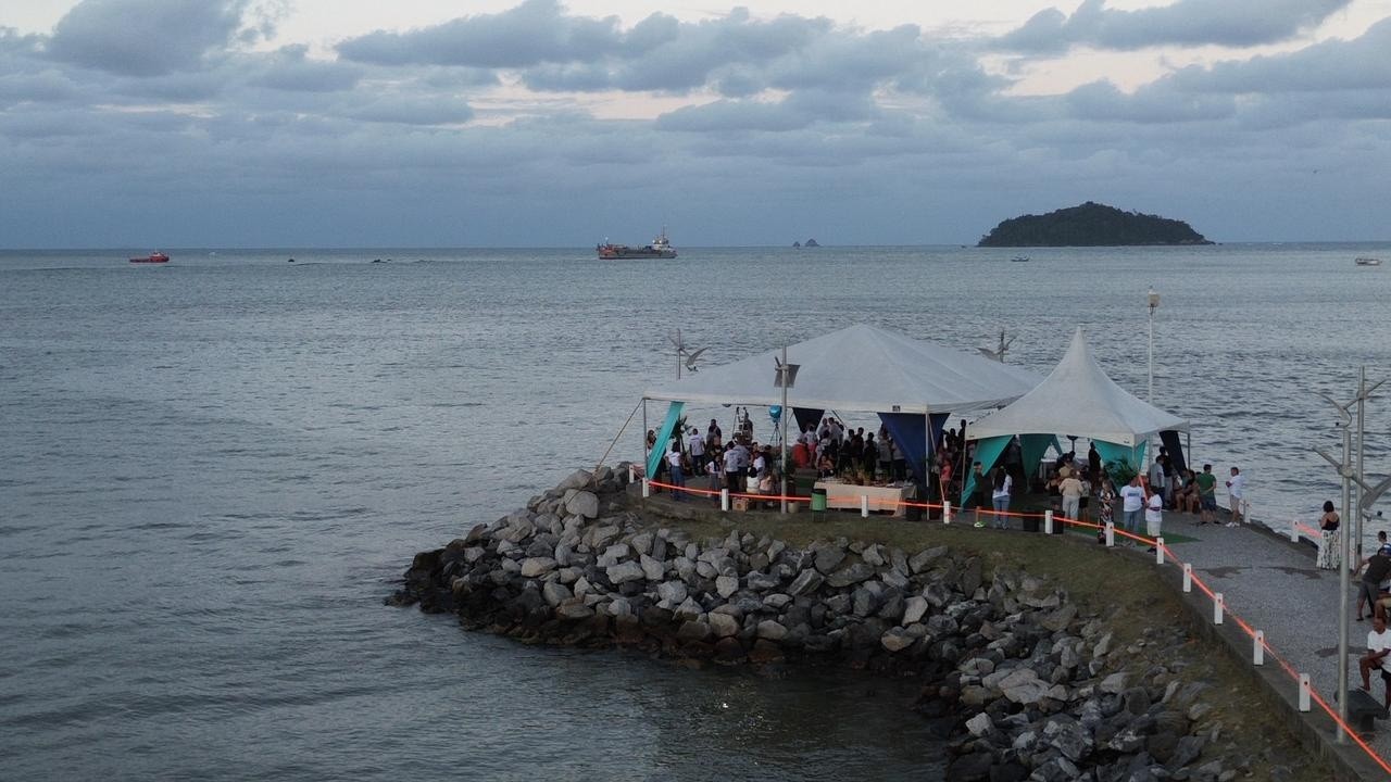 Começou a megaobra de alargamento da Praia Central!