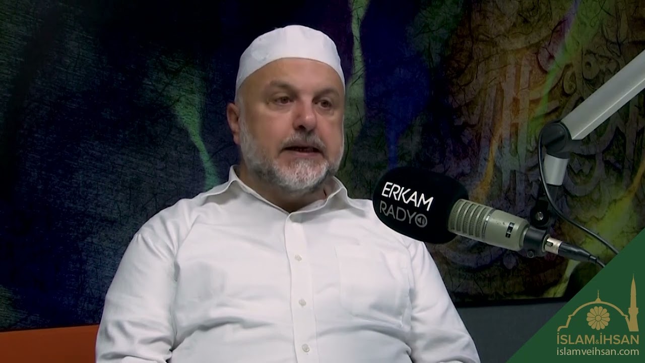 Düzensiz adet gören bir kadın namazlarını nasıl kılar ve oruçlarını nasıl tutar?