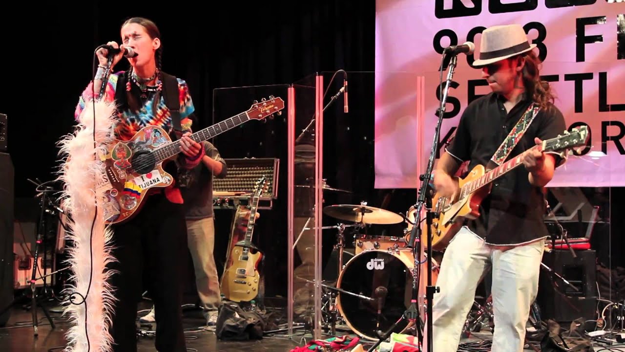 Aterciopelados - Dia Paranormal (Live on KEXP)