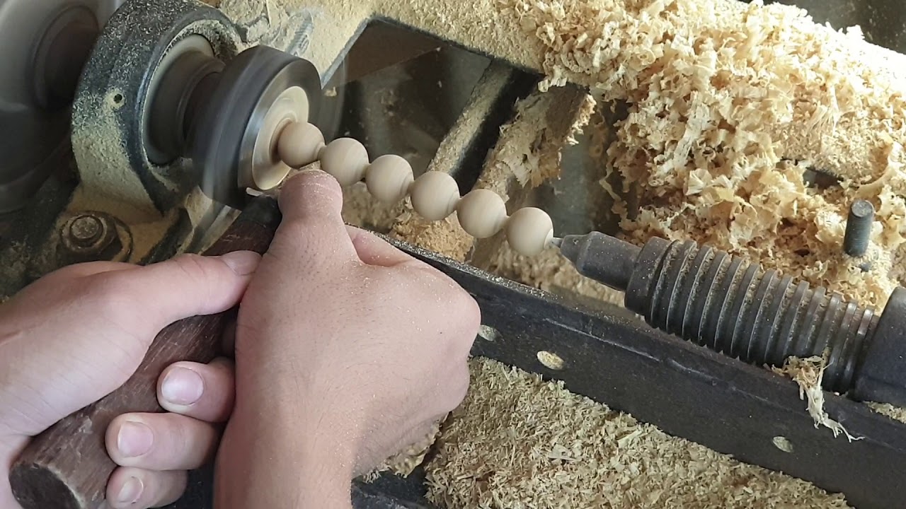 Quá trình tiện hạt chuỗi gỗ quỷ kiến sầu - nghệ nhân tiện chuỗi