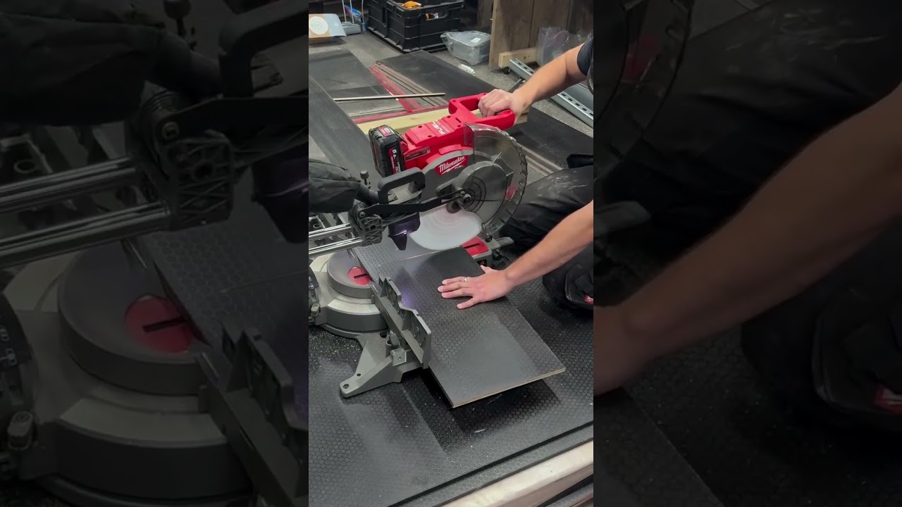Demo of the M18 FUEL&trade; ONE-KEY&trade; 305 mm Mitre Saw 💪