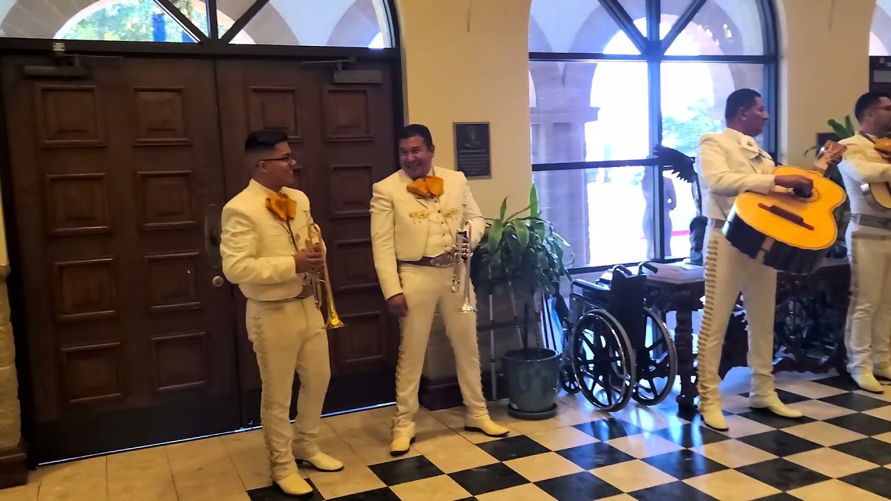 Tres Regalos/3 Regalos/Música Romántica / Mariachi Asi es México/214-414-8169 #MariachiAsiEsMexico