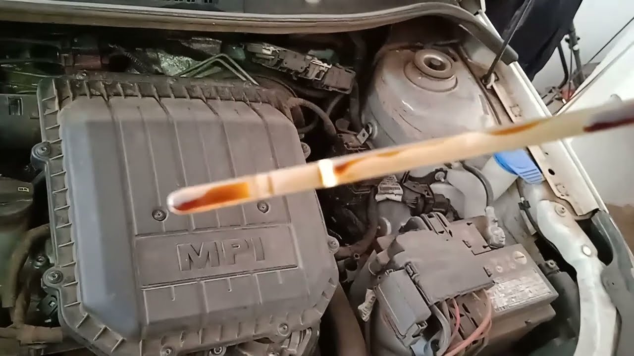 A forma CORRETA de verificar o nível de óleo do VW Gol (Vale para qualquer carro).