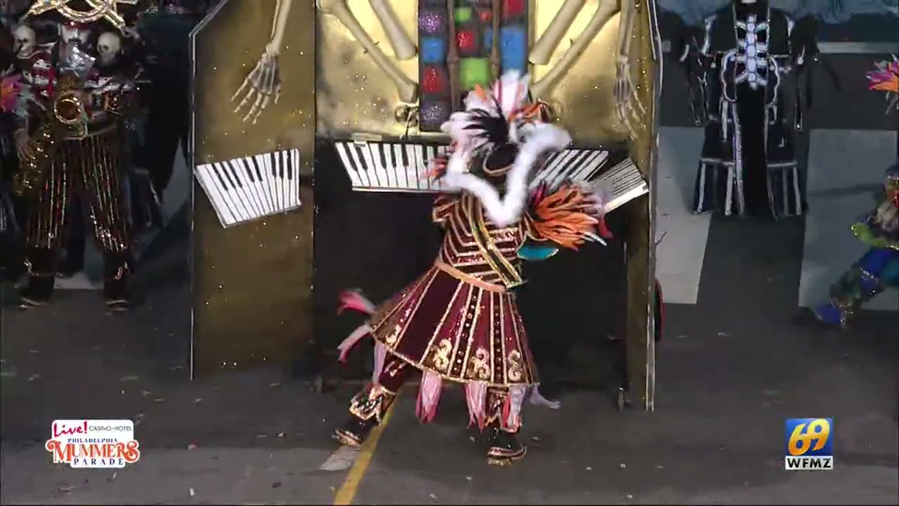 Mummers 2025 String Band 14 Woodland
