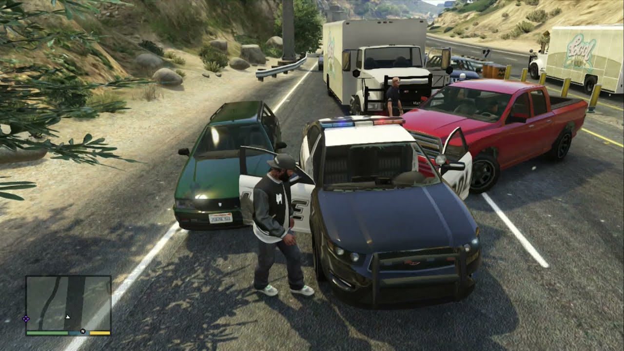 GTA V Ayudando a policias y terminan traicionandome