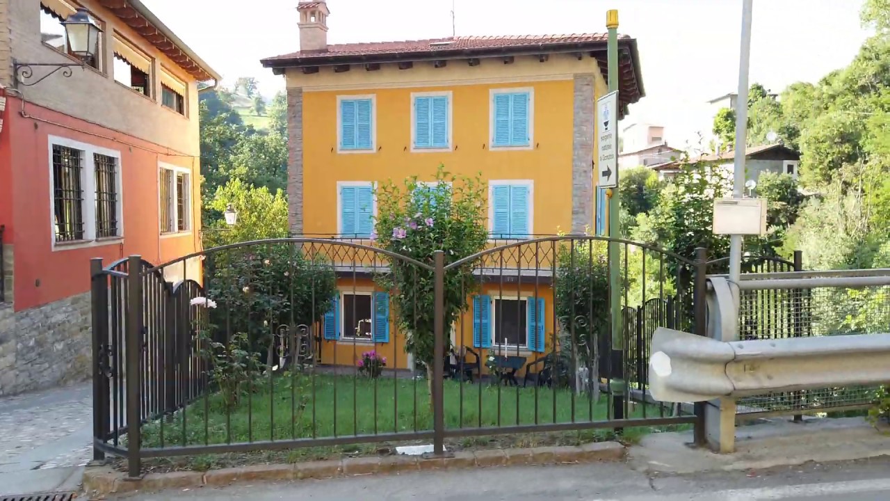 Gombola