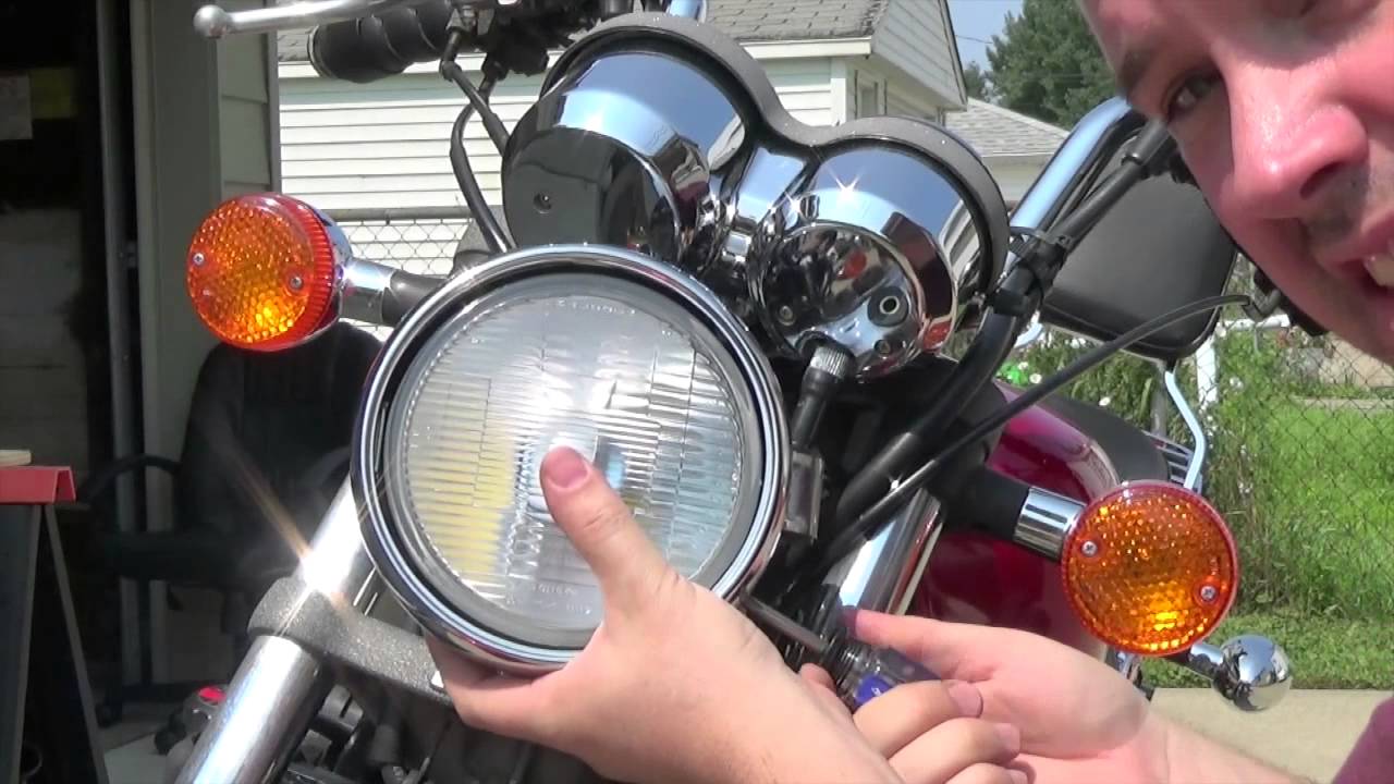 1988 Honda VF750c Super Magna Part 7 (Motorcycle LED H4 Motorcycle Headlight Install)