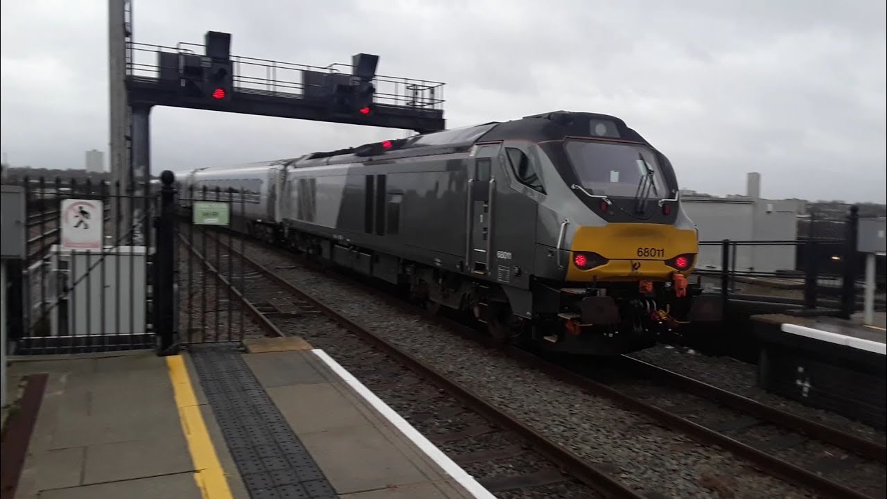Trains at Birmingham Moor Street. CML. 10/01/2023.