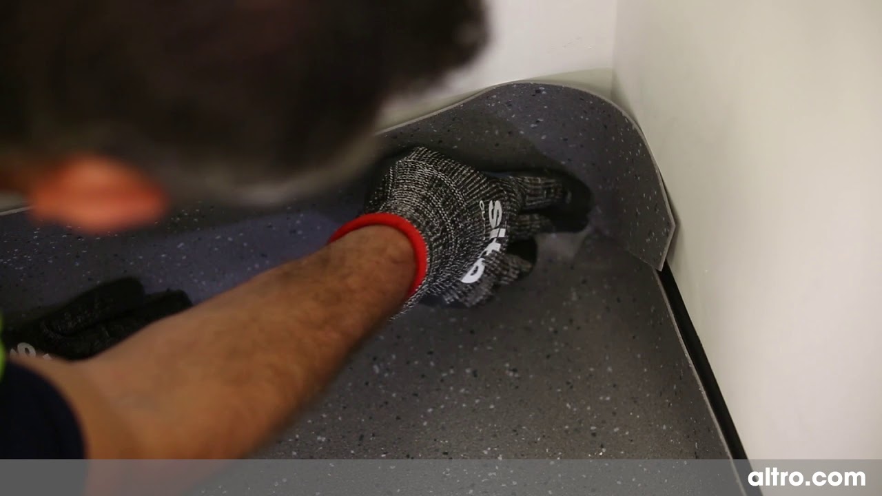 Cutting of internal and external mitres | Altro Americas