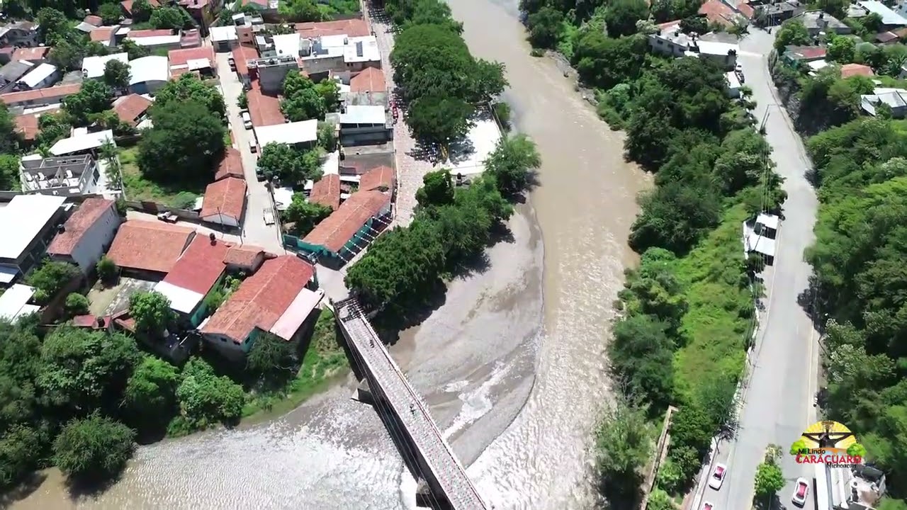 As&iacute; es como se encuentra Car&aacute;cuaro este 15 de septiembre 🇲🇽 ✨
