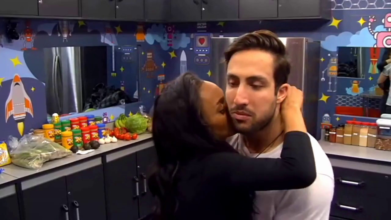 Ika & Demetres Pantry Workout 4/22