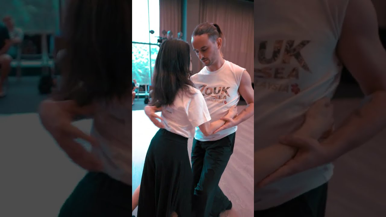 Baila Mundo - Jeremy Hale & Yoko Maeda | Ghostly Kisses - Roses