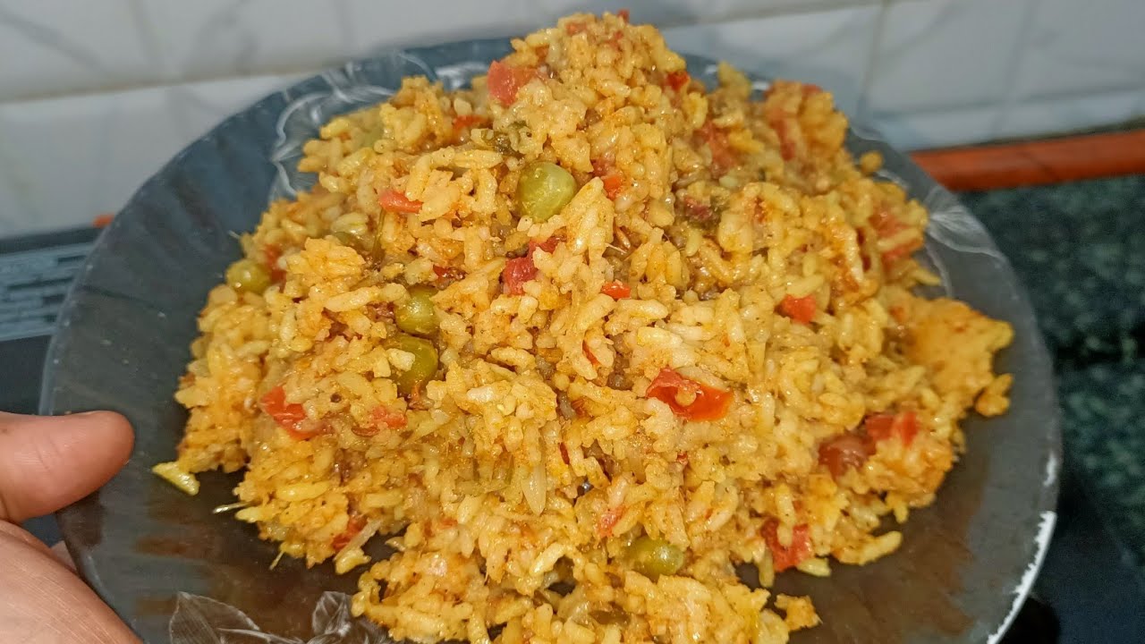 ರುಚಿಕರವಾದ ಟೊಮ್ಯಾಟೋ ಬಾತ್ ಸುಲಭ ವಿಧಾನದಲ್ಲಿ Easy & very tasty tomato bath recipe Hotel rice bath recipe