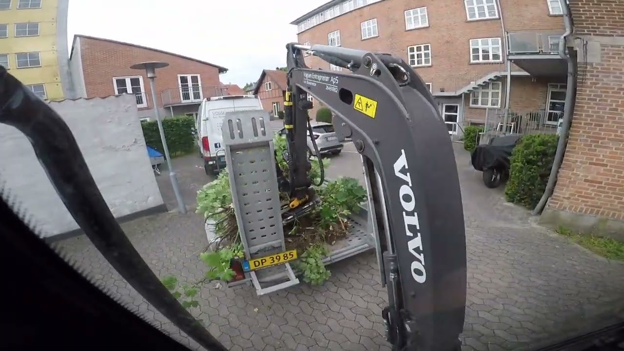Volvo ECR25 engcon EC204