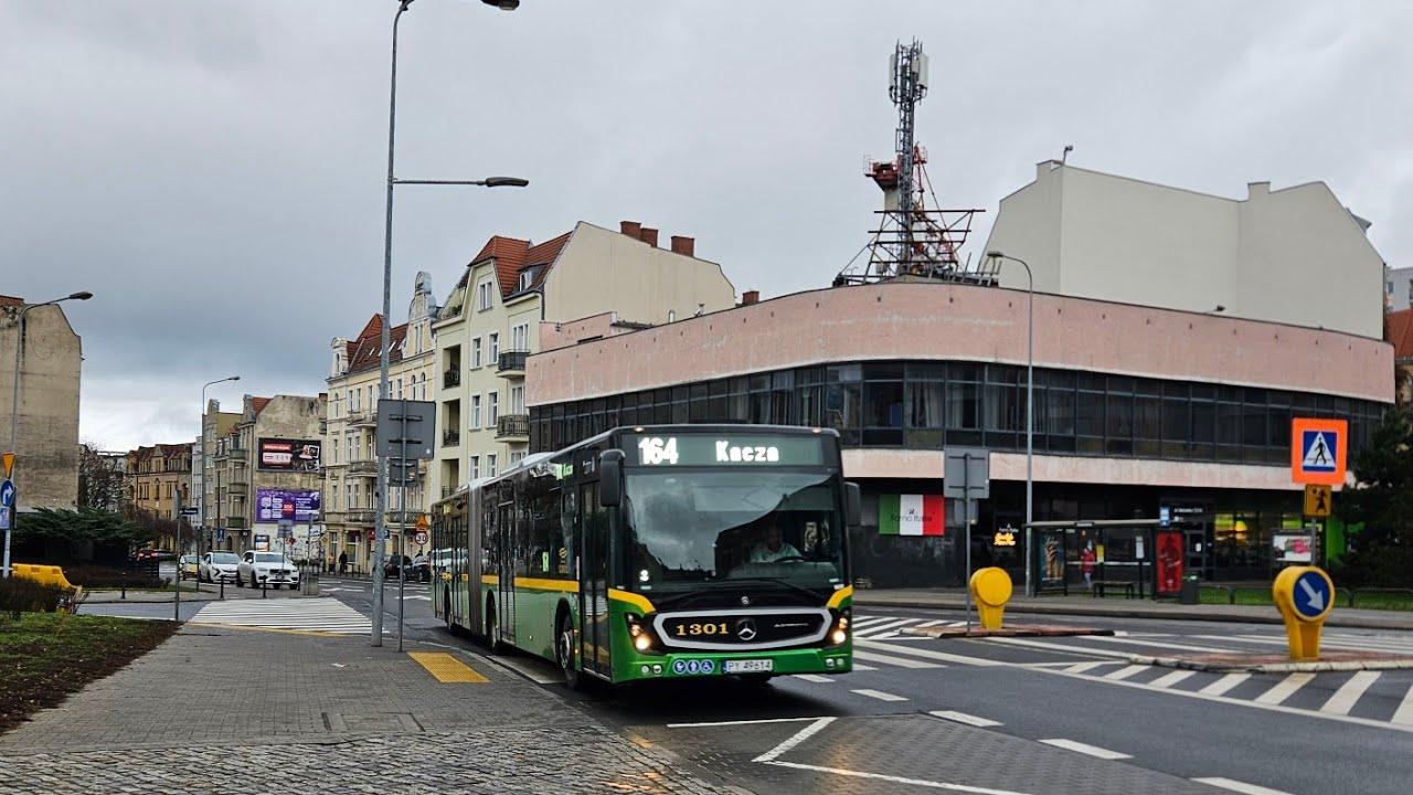 MPK Poznań ~ Mercedes-Benz Conecto G #1301 (Voith) | linia 164